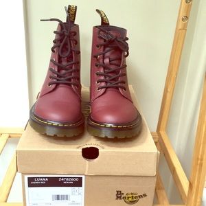 Brand New In Box Dr. Martens Luana Boot US 7 EU 38